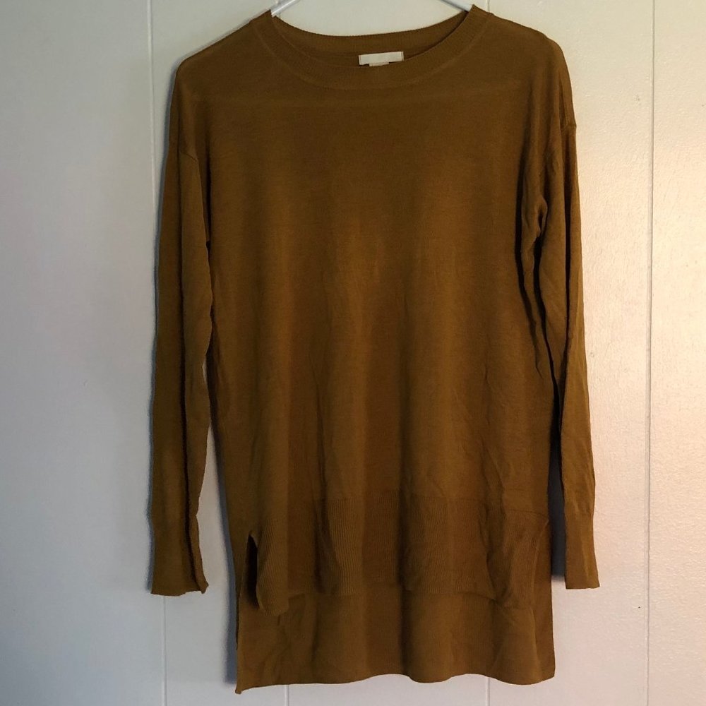 gold, yellow, top, high low, light, long sleeve